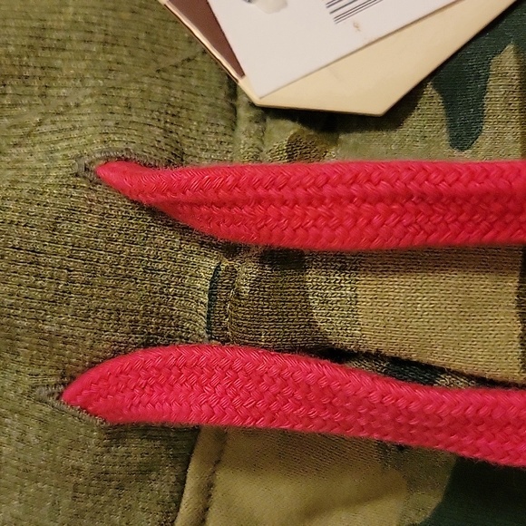 NWT: Hatley Heritage Womens Camo Shorts with Bear - Picture 4 of 9